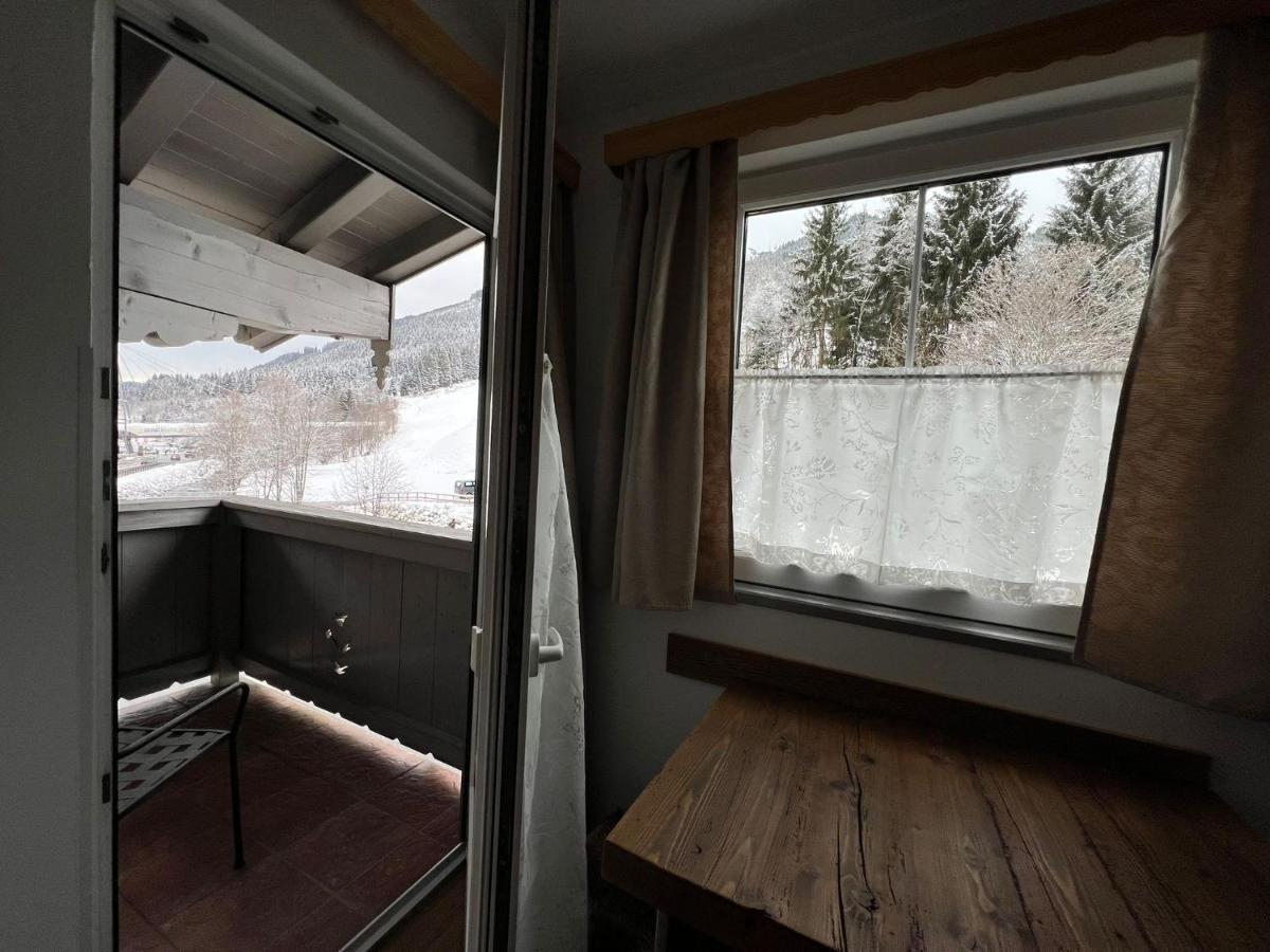 Bed and Breakfast Haus Eder Steiner Saalbach-Hinterglemm Esterno foto